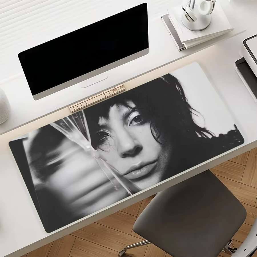 MAYHEM-Mauspad Lady Gaga Motiv, große rutschfeste und wasserdichte Tastaturunterlage mit genähtem Rand, Multicolour - Bild 4