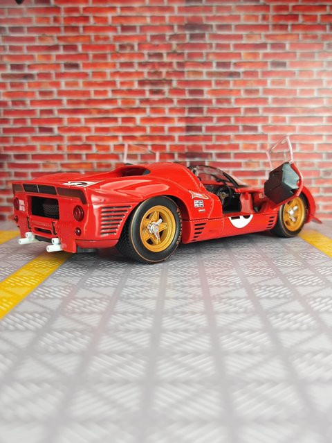 Bburago Ferrari 330 P4 Daytona 1967, Automodell, 1:24, Metall, Rot - Bild 1