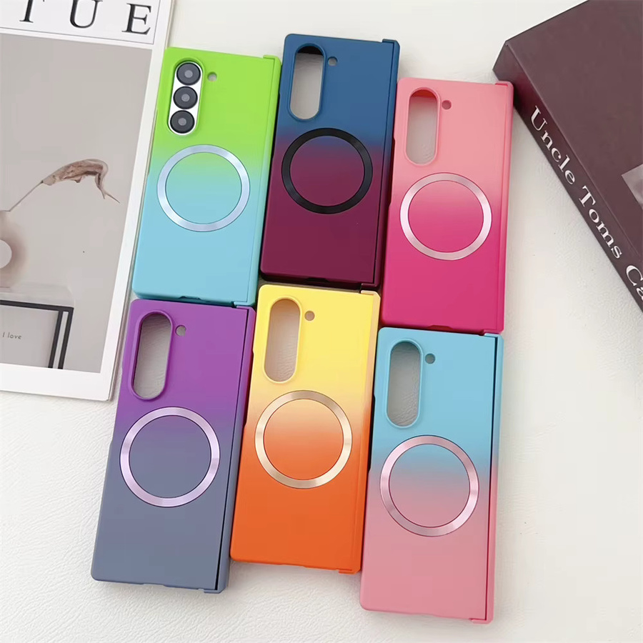 MagSafe kompatible magnetische Silikon-Schutzhülle mit Gradient-Effekt für Samsung Galaxy Z Fold 7 6 5 4 3 in Multicolour und Purple - Bild 1