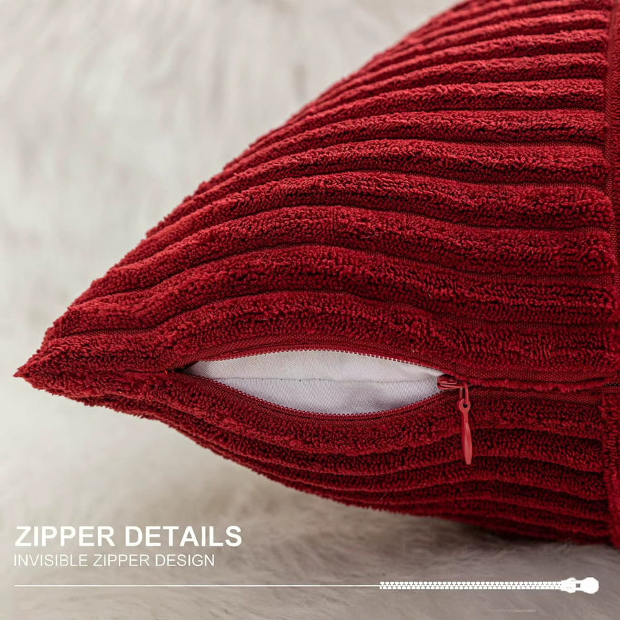 2er-Set inyahome Cord-Kissenbezüge im Weihnachts-Design, Patchwork-Stil in Rot und Grün, gestreift und klassisch - Bild 3