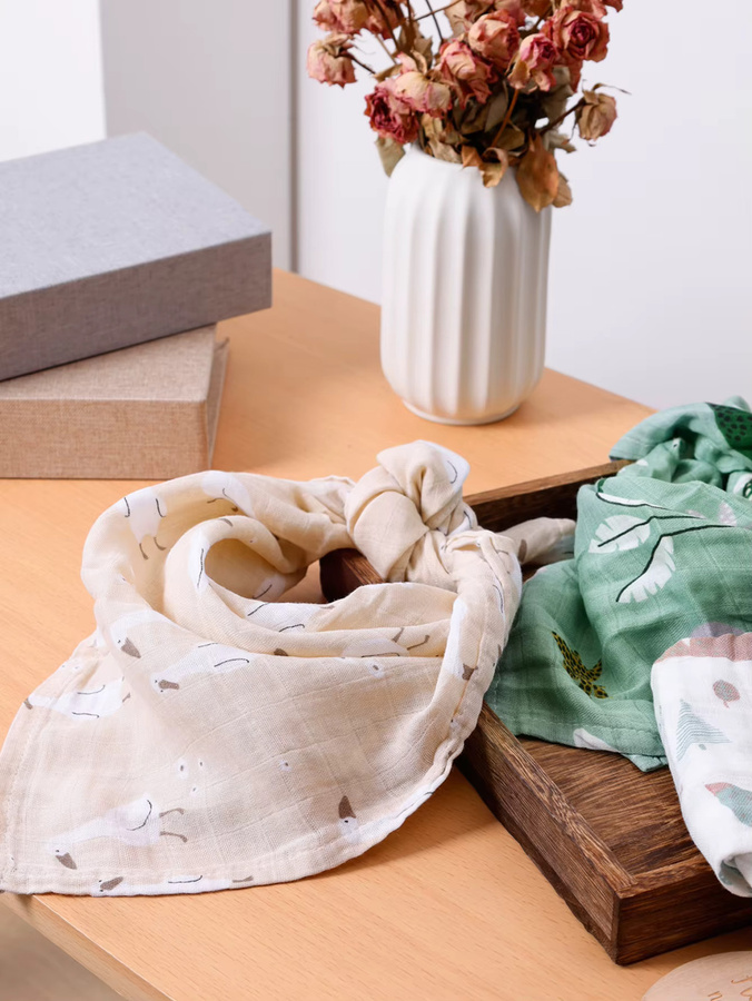 HappyFlute 5-teiliges Set Musselin Spucktuch und Swaddle Decken aus weicher Bambus-Baumwolle mit Tiermotiven, Mehrfarbig - Bild 4