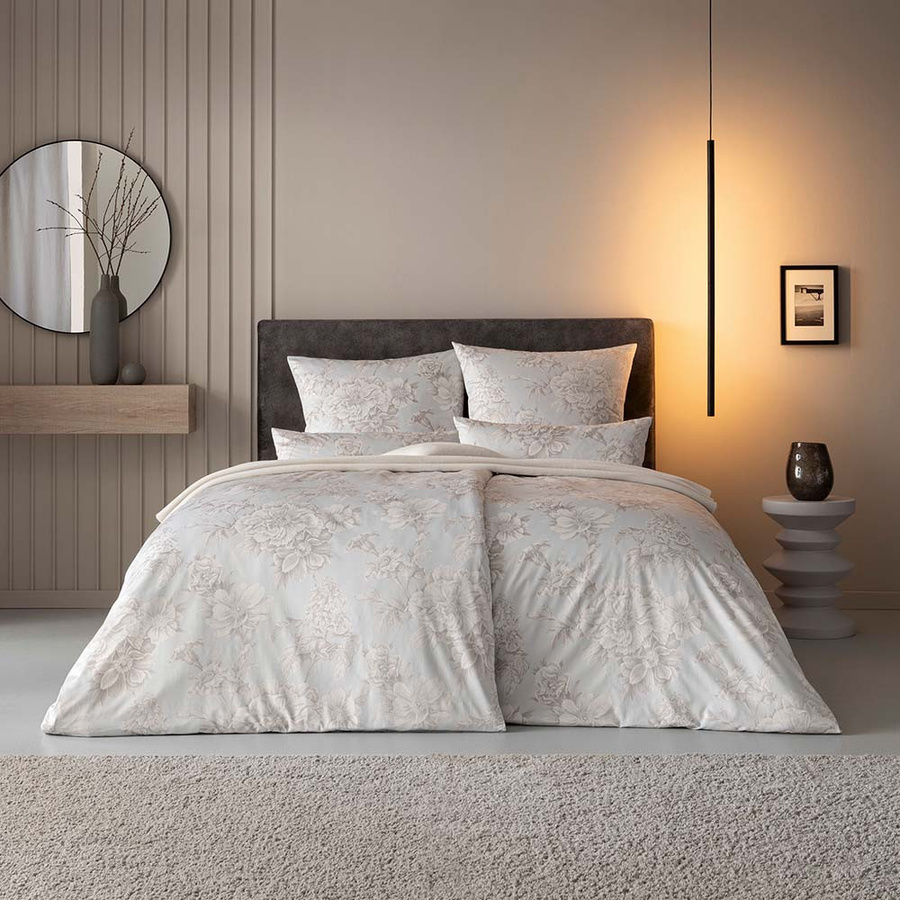 Estella Schweizer Premium Mako-Satin Bettwäsche Anna Perlmutt Blüten Rosen, Set bestehend aus Bettbezug und Kissenbezug, Farbe: Weiß, B/H: 155 x 220 cm, B/H: 80 x 80 cm - Bild 1