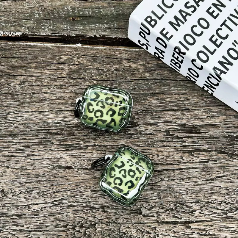 Stoßfestes Kopfhörer-Etui mit Leopardenmuster und Ring für AirPods 1, 2, 3, 4, Pro, Pro 2, Pro 3 in Dunkelgrün - Bild 2