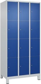 C+P Schließfachschrank Classic PLUS mit 3 Abteilen und Füßen, Farbe Grau und Enzianblau, B/T/H: 90 x 50 x 195 cm - Bild 1