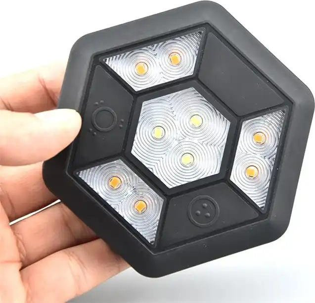 360 Grad drehbares magnetisches LED-Warnlicht in Gelb-Weiß mit Blitzfunktion und Akku für die Verkehrssicherheit am Auto - Bild 1