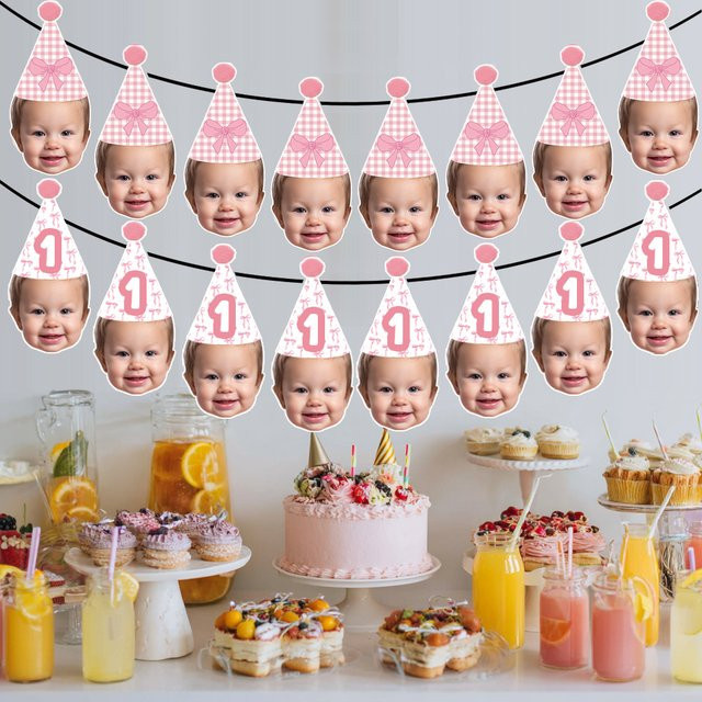 Personalisierbare Geburtstagswimpel Girlande von joy-enlife in Rosa mit Foto und Alter, hängende Papier-Dekoration mit Schleifen-Design für Kinderpartys - Bild 1