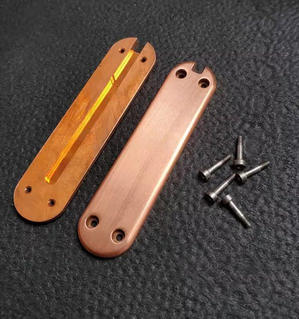 Ein Paar goldene Kupfer-Messergriffschalen aus Messing für 58mm Multifunktions-SAK Modifikation DIY Zubehör - Bild 1