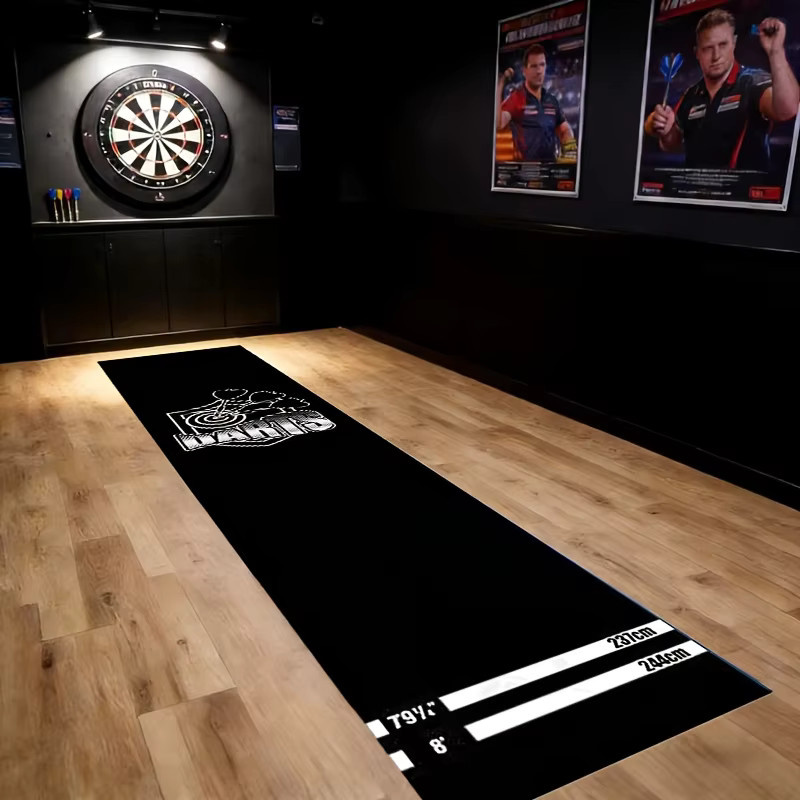 VIKAMA Professionelles Dart-Unterlage-Set in Schwarz als rutschfester und verschleißfester Bodenschutzteppich - Bild 2