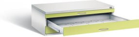 C+P Flachablageschrank Serie 7100_7200 aus Stahl, Front Viridingrün, Korpus Lichtgrau, H x B x T: 42 x 135 x 96 cm - Bild 1