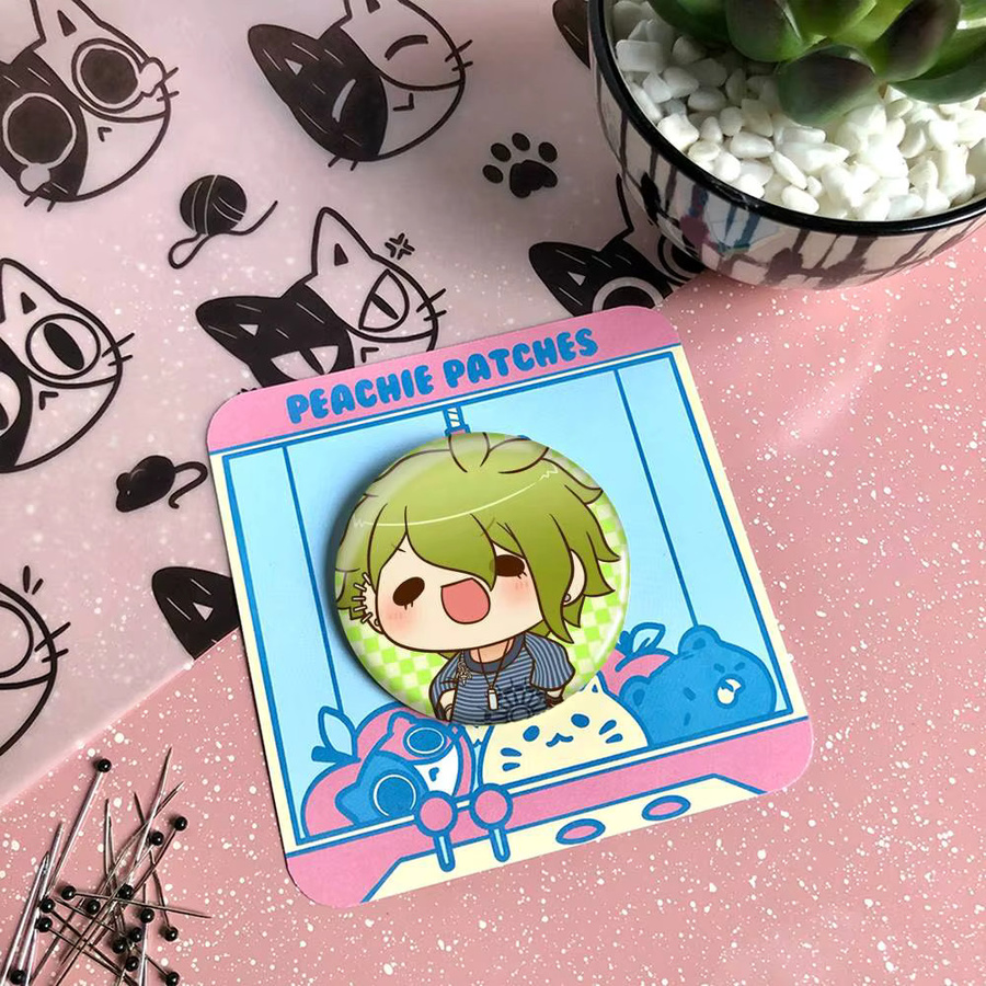 Danganronpa Chibi-Anstecknadeln aus Metall, runde Manga-Broschen in Multicolor für Rucksäcke und Kleidung - Bild 3