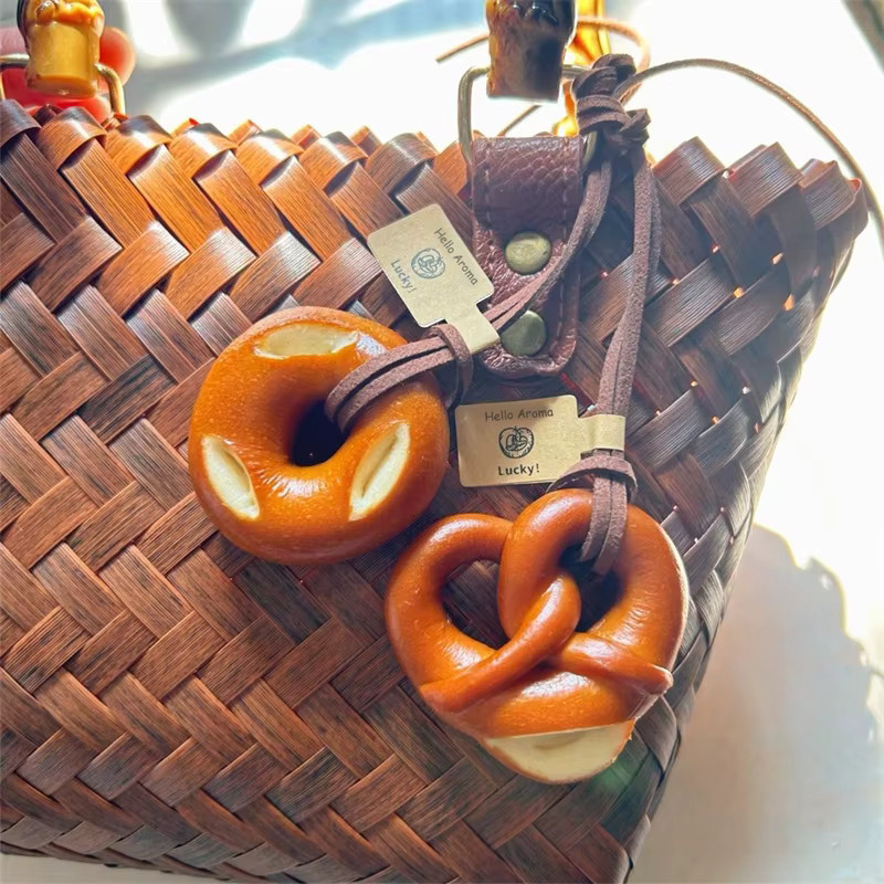 Yogodlns Schlüsselanhänger, handgewebt, geflochtenes Seil, Bagel Brot - Bild 2