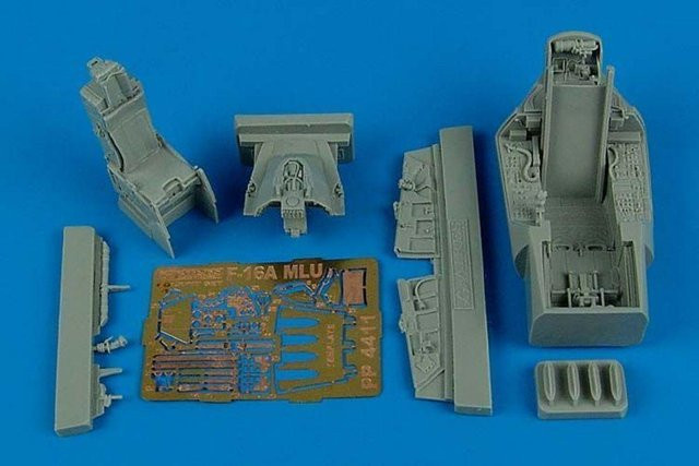 Hasegawa F-16A MLU Falcon Cockpit Set - Bild 1