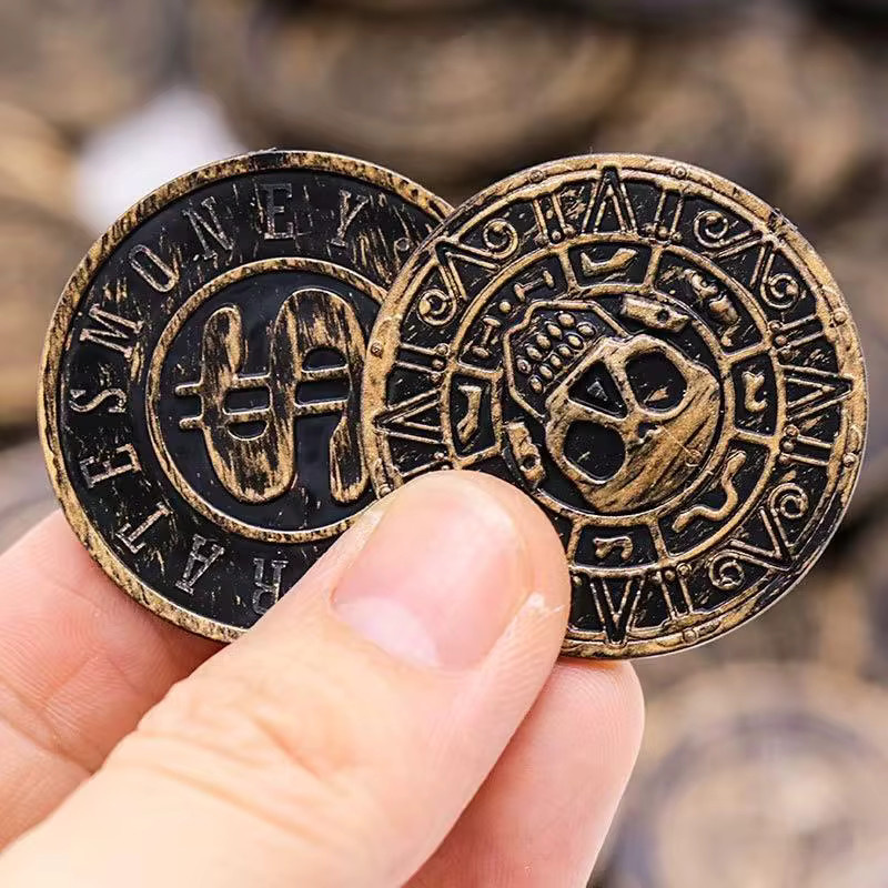 ZQNYCY Piratenmünzen aus Kunststoff in Gold und Braun für Halloween, Geburtstage oder als Schatztruhen-Dekoration - Bild 3