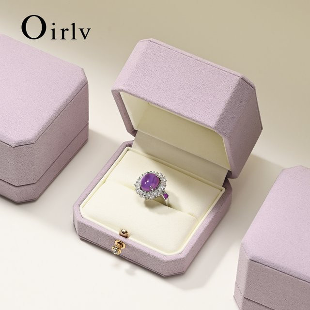 Oirlv Schmuckbox für Damen als Doppel-Ringbox in Lila mit geometrischem Design - Bild 1