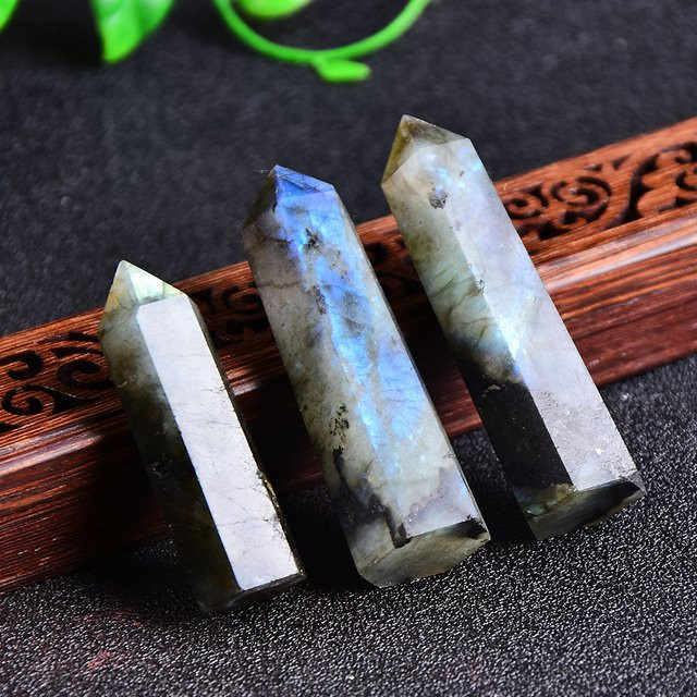 RYCRYSTAL Labradorit Quarz Obelisk in Blau, sechseckiges Prisma als Heilstein für DIY-Projekte und Dekoration, Höhe: 5-8 cm - Bild 1