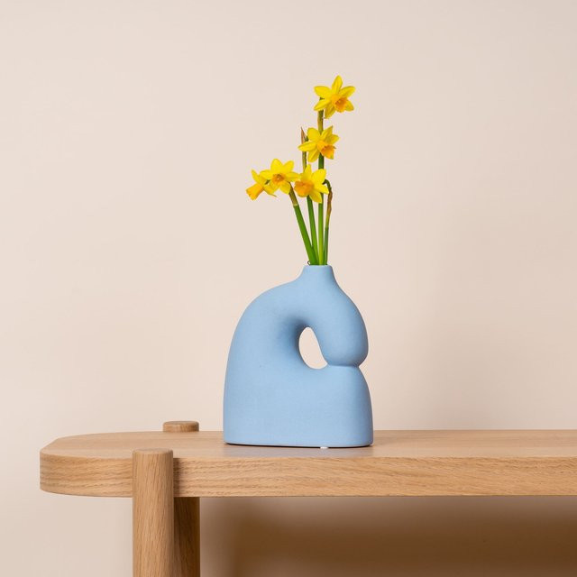 BLUME2000 Keramikvase in organischer Form, Blau, Höhe: 19,0 cm, Breite: 15,5 cm, Tiefe: 15,5 cm - Bild 1