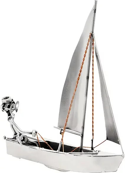 Hinz & Kunst Schraubenmännchen auf Segelboot in Silber aus Metall als maritime Tischdekoration - Bild 1