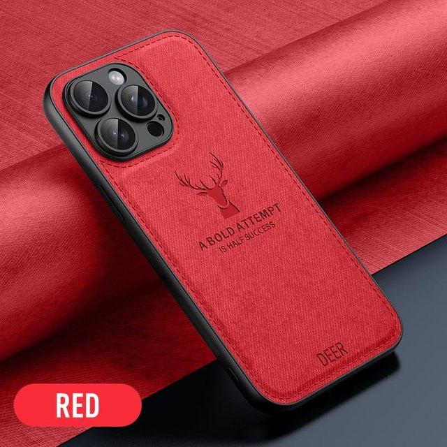 Luxus iPhone Hülle mit Hirschkopf Muster in Rot, stoßfeste Stoff-Leder-Textur für iPhone 16 Plus bis iPhone 7/8 Plus - Bild 1