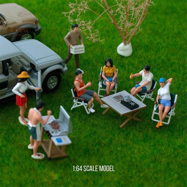 ART CROWN MODEL Miniatur Figuren Set im Maßstab 1:64 mit Outdoor Grill und Bier für deine DIY Szene und Sammlung, Mehrfarbig - Bild 1