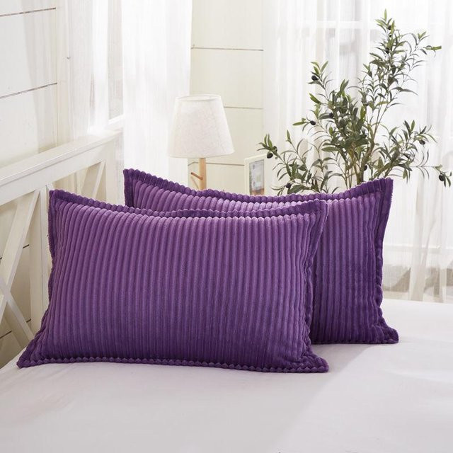 WTEMPO Fleece-Kissenbezug Set aus warmem Flanell und Korallensamt in Violett, B/H: 48 x 74 cm - Bild 1