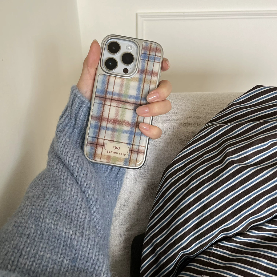 Plüsch-Karierte Handyhülle für Apple iPhone 17, 16, 15, 14 und 13 Pro Max in Multicolour - Bild 5