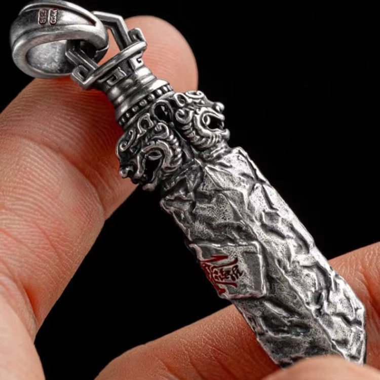 YNO Anhänger, Charakter-Schwert, Gold, Silber, Unisex - Bild 2