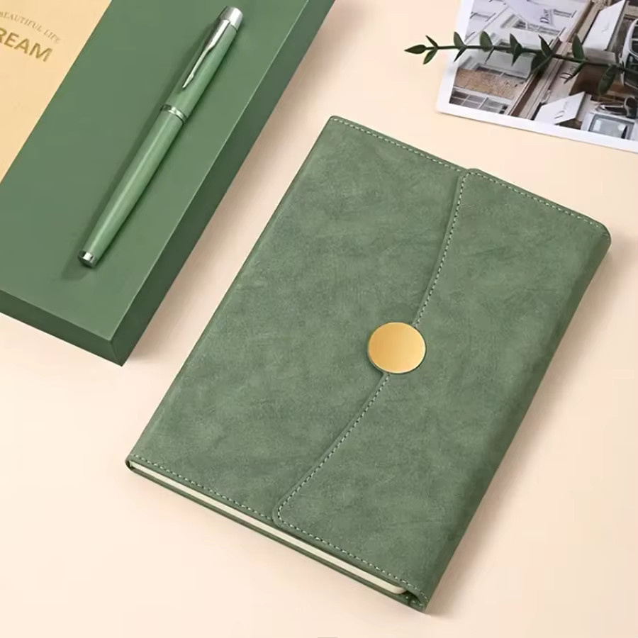 Retro Notizbuch aus PU-Leder in A5 mit dreifacher Faltung und runder Schnalle, 200 Seiten, Hardcover, Farben: Grau und Grün - Bild 2