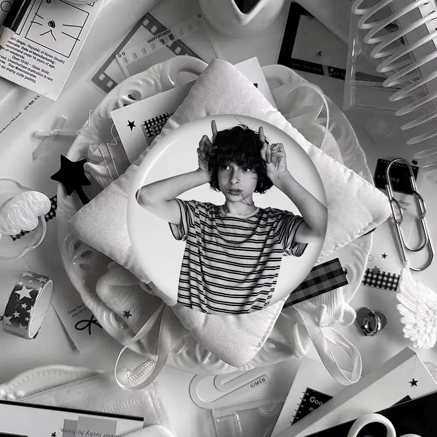Brosche Messing, Finn Wolfhard Stranger Creator - Bild 4