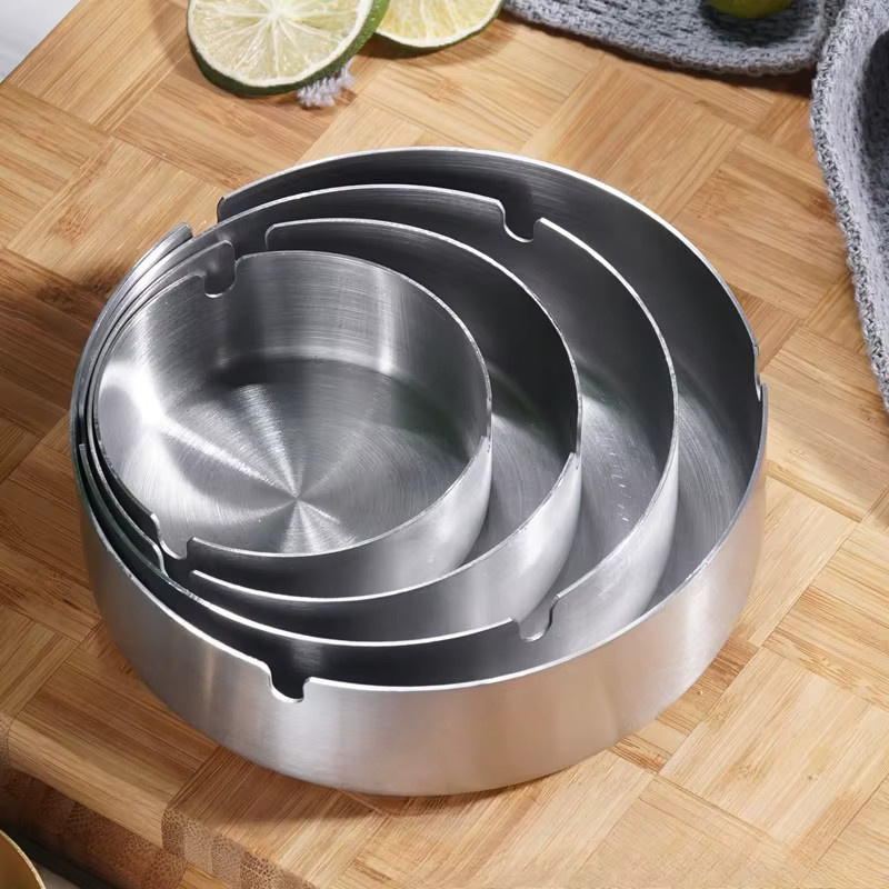 KeYi Aschenbecher aus Edelstahl in Silber, flugaschebeständig, Durchmesser: 8 cm und 10 cm - Bild 3