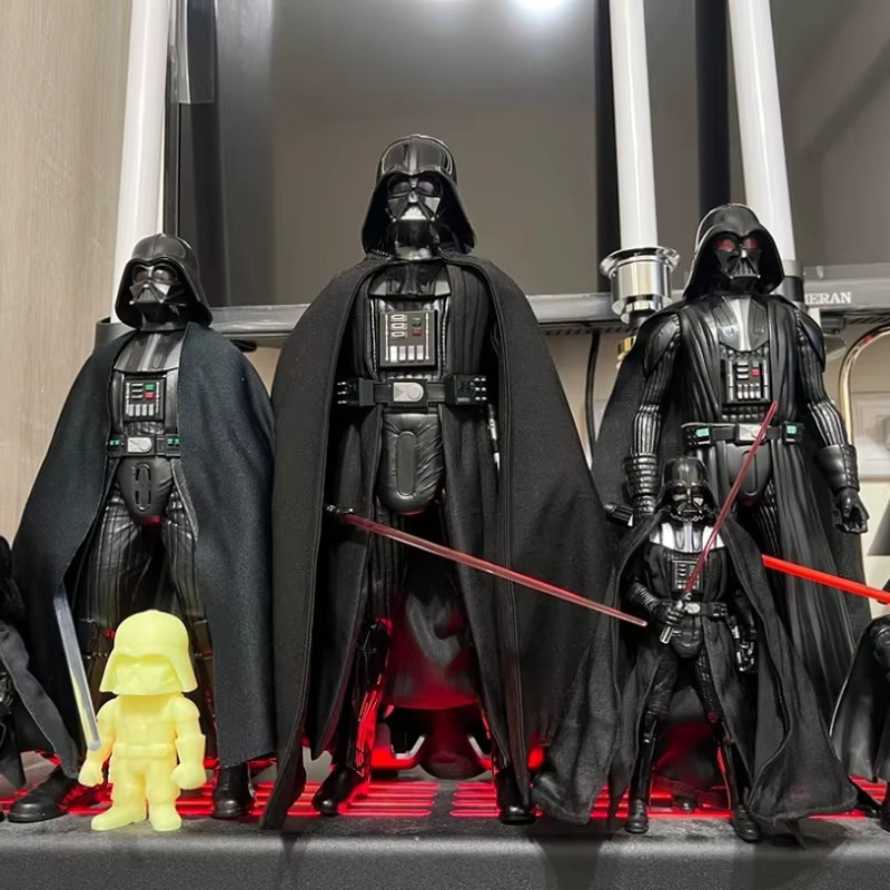 HEROCROSS Star Wars Darth Vader Actionfigur, mit Licht und Sound, 30 cm - Bild 3