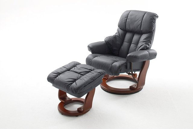 MCA CALGARY Relaxer mit Hocker aus Rindsleder und Massivholz in Schwarz und Walnuss - Bild 1