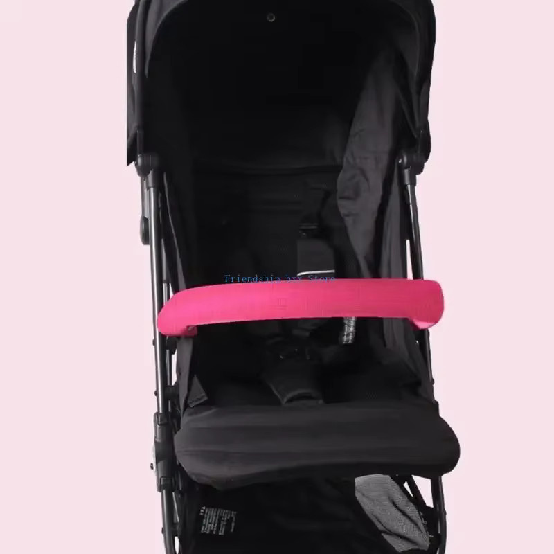 F1CB Baby Kinderwagen Armlehne Schutzhülle und Sabberhandtuch Set in Pink - Bild 1