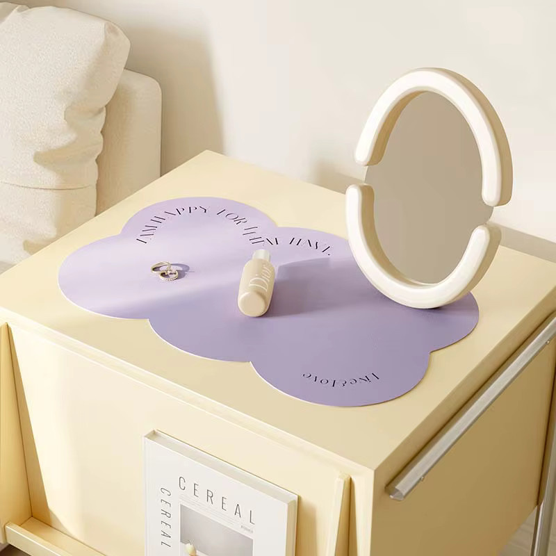 DZQ Tischsets aus PU-Leder in Light Purple, ölbeständig, wasserdicht und hitzebeständig, 3 mm Dicke - Bild 1