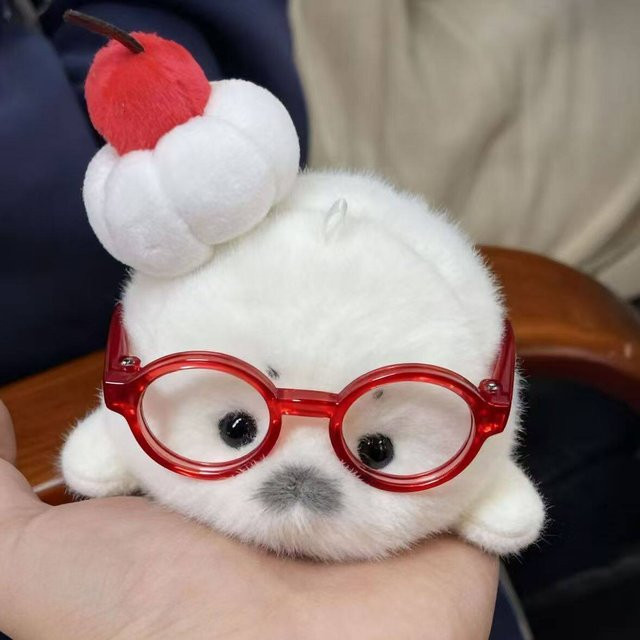Weißes Robben-Stofftier, Stoffpuppe, ab 14 Jahren - Bild 1