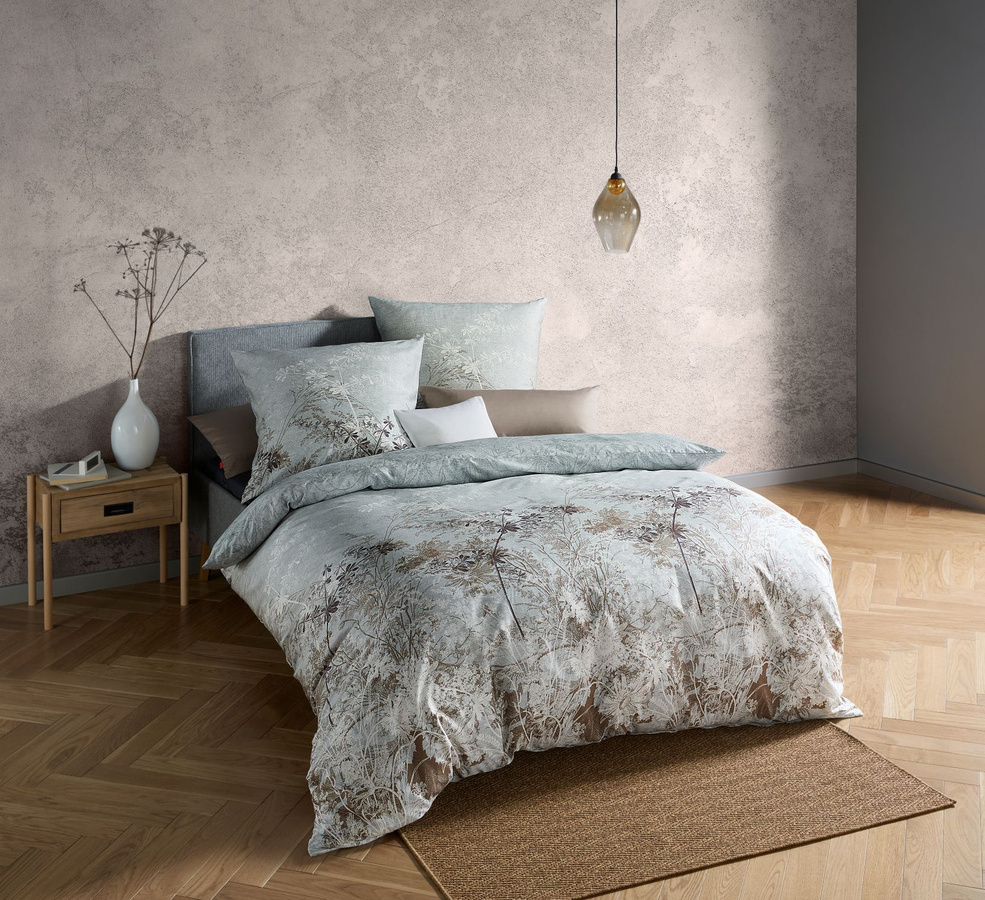 Fleuresse Mako-Satin Bettwäsche mit Gräser und Zweigen in Braun, Grau und Beige, B/H: 240 x 220 cm mit Kissenbezug 80 x 80 cm - Bild 1