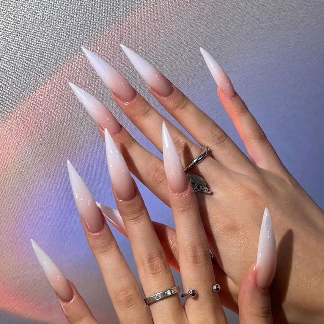 Künstliche Nägel Stiletto, Nude, Glänzend, 24 Stück - Bild 1