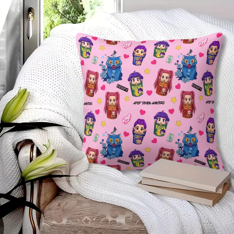 Hasbro Kpop Dekokissen in Rosa, weiches Plüsch-Quadratkissen im Kawaii Anime Design - Bild 3
