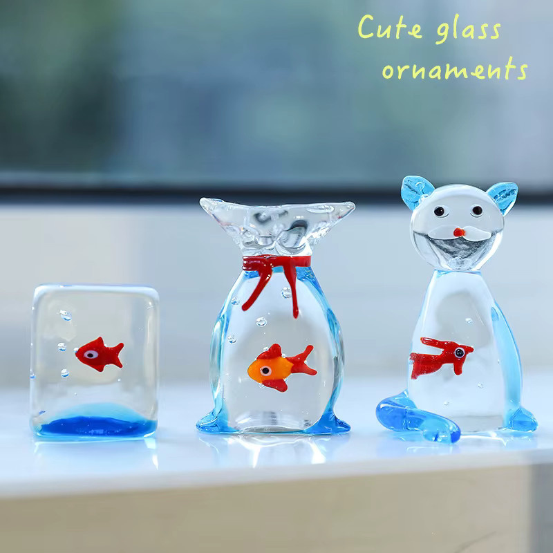 Handgefertigte Glas-Fisch-Figur von TPXCKz als dekoratives Mini-Desktop-Ornament für dein Zuhause oder dein Büro - Bild 2