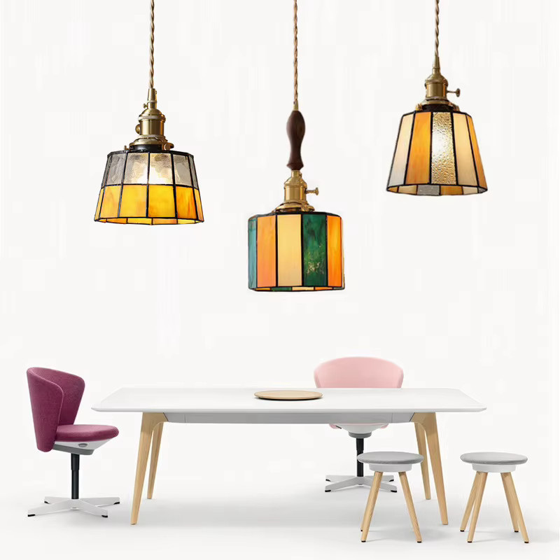 Ramalho Retro Tiffany Pendelleuchte aus Messing und Glas in Gold und Multicolour für LED-Beleuchtung - Bild 1