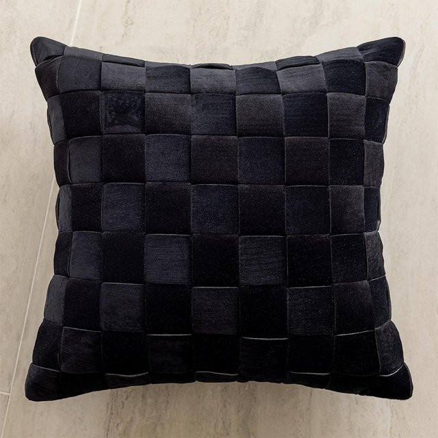 Luxus Kissenbezug von JMG Clothing in Schwarz mit Streifenmuster, B/H: 50 x 30 cm - Bild 1