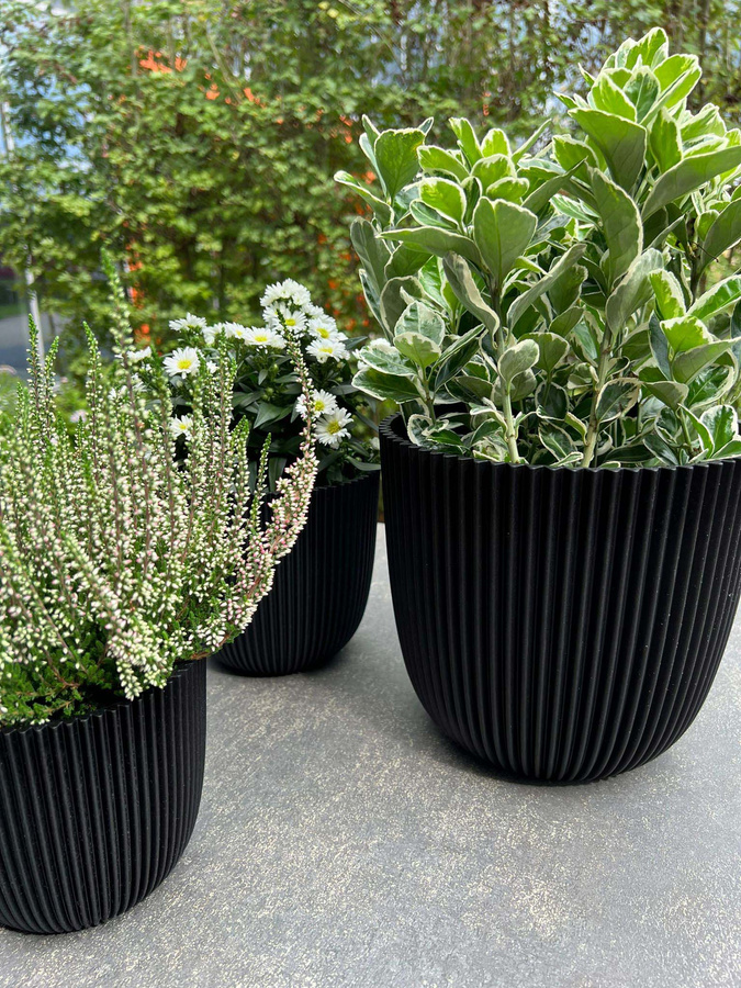 Aplanta Blumentopf Kugel Groove in Schwarz, Durchmesser: 16,5 cm, Höhe: 15,0 cm - Bild 2