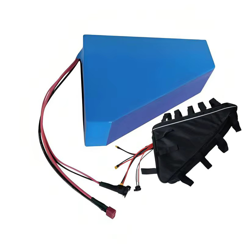 DIXSG 72V 45Ah Lithium-Ionen-Dreiecksbatterie mit BMS für 5000W 6000W Mountainbike Roller Motorrad in Blau inklusive 10A Ladegerät - Bild 2