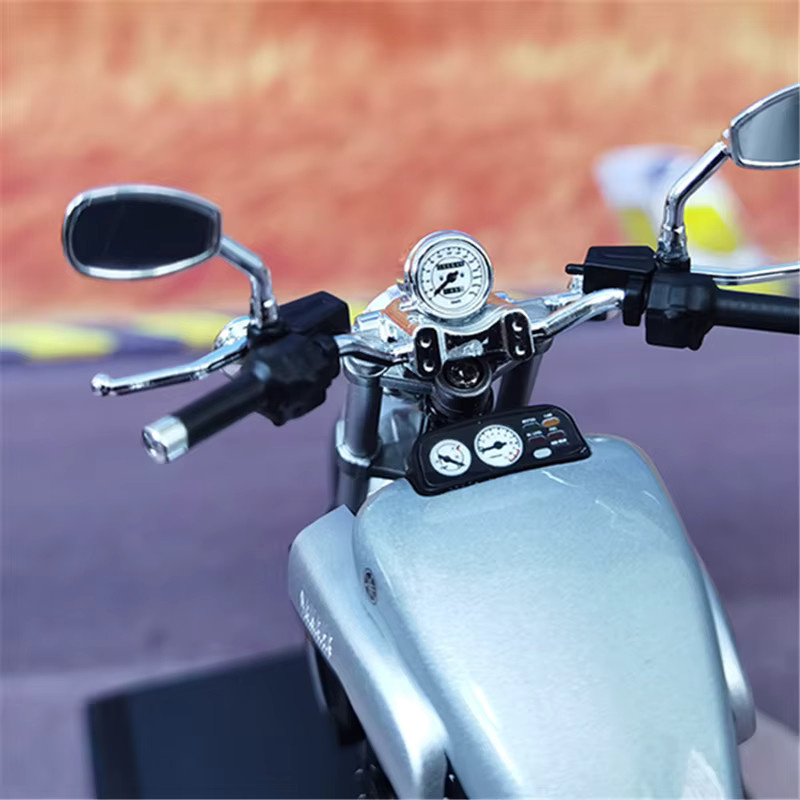 Maisto Yamaha Vmax Motorrad Modell, 1:12, Metall, Rot - Bild 4