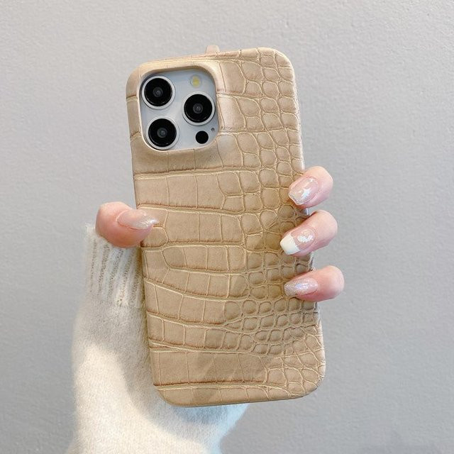 Luxuriöse iPhone Handyhülle in Beige mit Krokodilleder-Textur für Apple iPhone 16 Pro Max, 15, 14, 13 und 11 Pro, stoßfestes Design für Herren - Bild 1