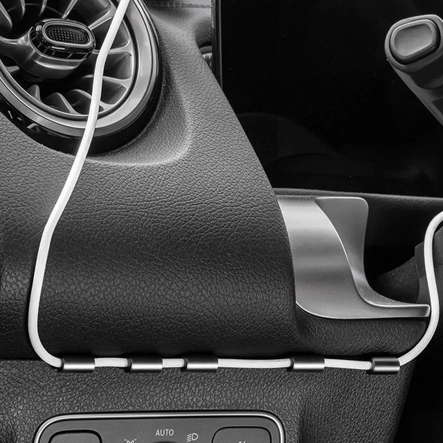 WayModGarge Multifunktionaler Kabelhalter in Schwarz zur Aufbewahrung von Autoladegeräten und Datenkabeln - Bild 1