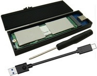 CoreParts MSUB8001 M.2 SSD-Gehäuse mit SATA-Anschluss und USB-C, Schwarz - Bild 1