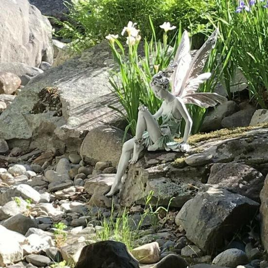 Amusedly Blumenfeenstatue aus Kunstharz in Braun zur Dekoration für Garten und Außenbereich - Bild 2