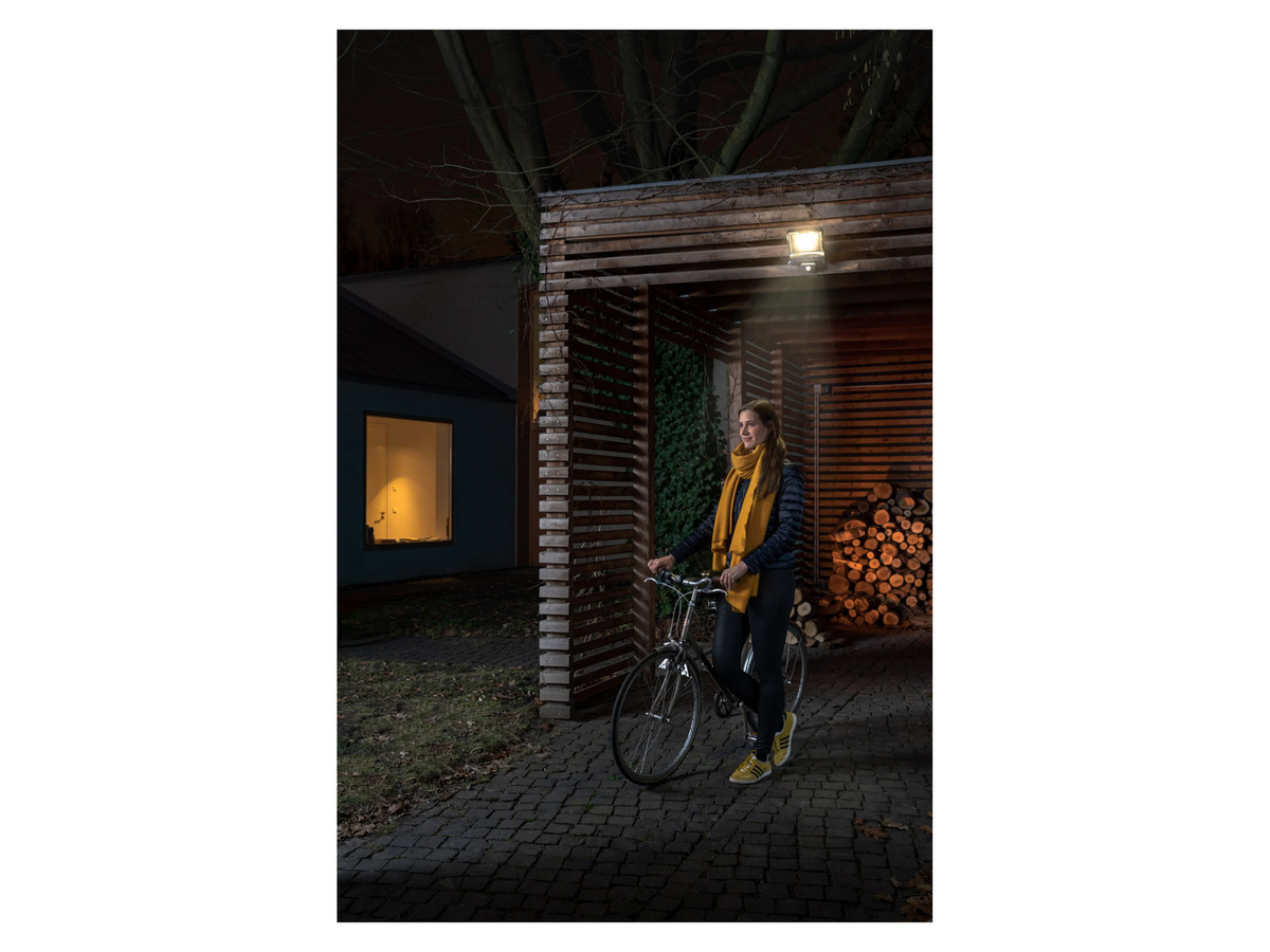 OSRAM Endura Flood Sensor LED-Außenstrahler in Dunkelgrau mit Bewegungsmelder und Dämmerungssensor, 50 W, 5000 Lumen, IP65 - Bild 2