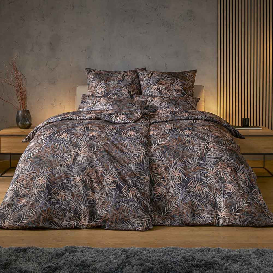 Estella Mako-Satin Bettwäsche Djamal Maron mit Farn-Blättern, Farbe Braun/Mehrfarbig, B/H: 155 x 220 cm und 80 x 80 cm - Bild 1