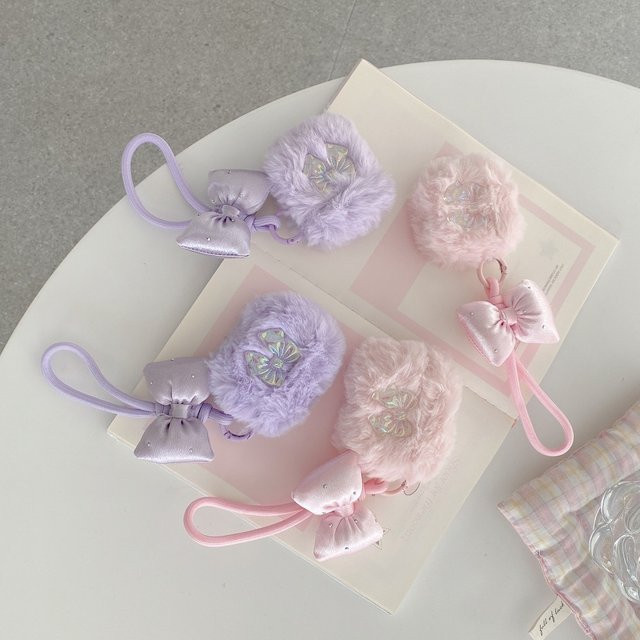 Rosa Kopfhörerhülle mit 3D-Stickerei und Schleifenknoten für Apple AirPods Pro, AirPods 4, 3, 2, 1 inklusive Haken - Bild 1